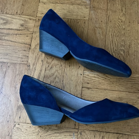 Beautiful Eileen Fisher Blue Suede Shoes size 9.5 - Picture 10 of 11